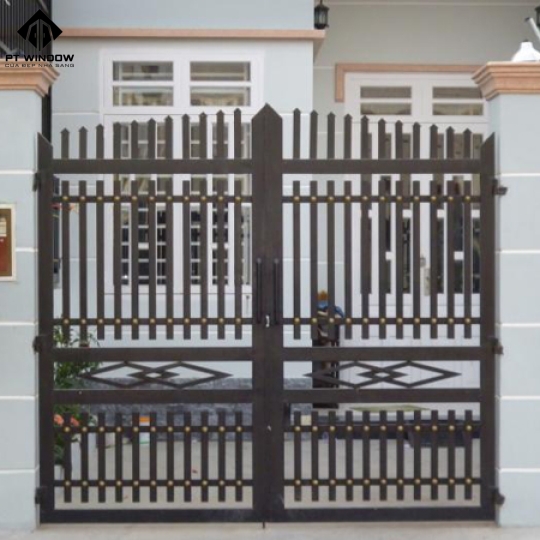 Mẫu cửa sắt 06